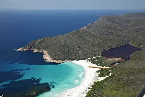 Tasmania: Friendly Beaches, Point Friendly, and Freshwater