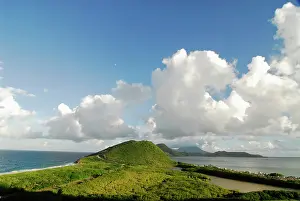 Nevis: Frigate bay, south Saint Kitts, overview