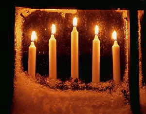 Candles: FROST - Candles in frosty window