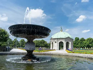 Renaissance: The Gardens Hofgarten in the old center