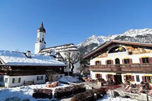 Skiing: Garmisch-Partenkirchen during winter with