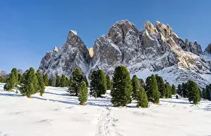 Awesome: Geisler Mountain Range or Gruppo delle Odle