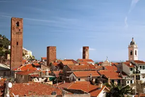 Riviera: Geografie, Italien, Ligurien, Riviera, Noli, Stadtansicht