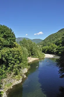 Piemont: Geografie, Italien, Piemont, Badeplatz am Fluss