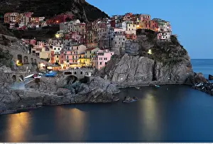Haus: Geografie, Manarola in der Abendd&x4b6d;erung