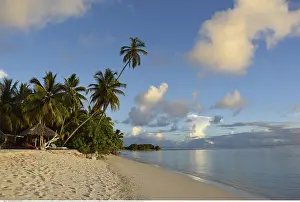 Indischer: Geografie, Seychellen, Amiranten, Desroches Island
