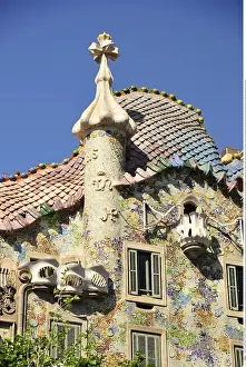 Casa: Geografie, Spanien, Fassade der Casa Battlo des
