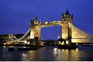 Bauwerk: Geografie, Tower Bridge im