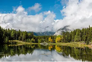 Johnson: geography / travel, Canada, Johnson Lake, Mount