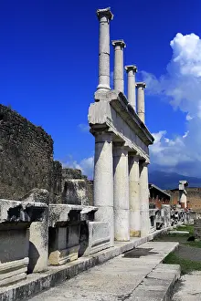 Columns: geography / travel, Italy, Forum, Pompeii, Campania