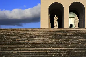 Statues: geography / travel, Italy, Palazzo della Civilta