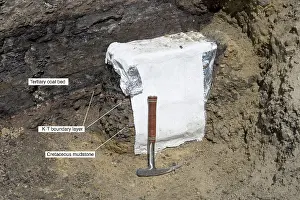 Boundary: GEOLOGY: K-T boundary - Sussex site, north of Casper