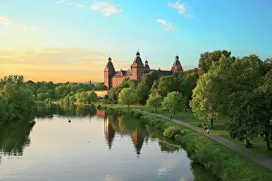 Main: Germany, Aschaffenburg, Schloss (castle)