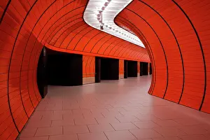 Subway: Germany, Munich. U-Bahn station at the Marienplatz