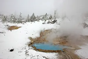 Geysers: Geyser - in snow