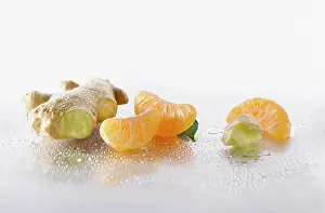 Officinale: Ginger, Zingiber officinale root with Mandarin
