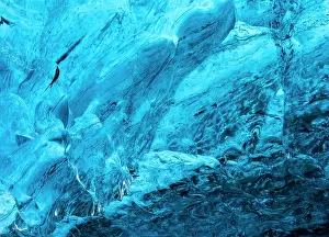 Bleak: Glacial cave in the Breidamerkurjoekull