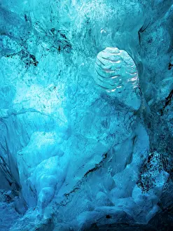 Bleak: Glacial cave in the Breidamerkurjoekull