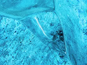 Bleak: Glacial cave in the Breidamerkurjoekull