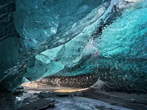 Opening: Glacial cave in the Breidamerkurjoekull