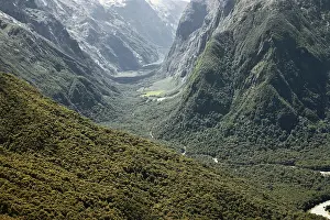 Glaciation: Glacial Valley in New Zealand