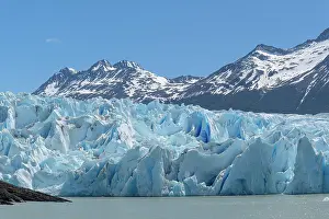 Patagonia: Glacier, Andean mountain range, Lago Grey, Torres