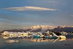 Waterscape: Glacier Lagoon at sunrise, Iceland