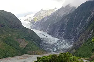 Calving: Glacier - scenic view of Franz Josef glacier