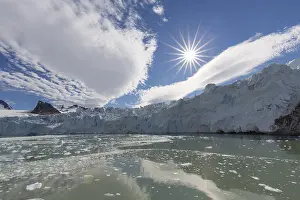 Debouches: Glacier Smeerenburgbreen debouches into the Bjornfjorden