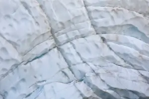 Retreat: Glacier snout of Schlatenkees. The ice shows