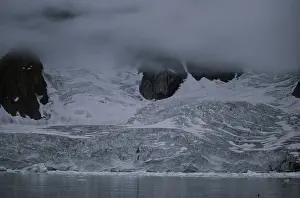 Icewall: Glacier in Spitsbergen