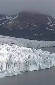 Sophie Gooders: Glacier - Spitzbergen