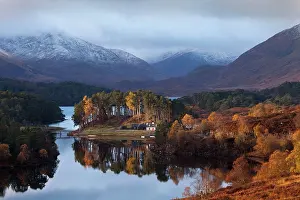 Affric: Glen Affric - cottage in early morning sunshine