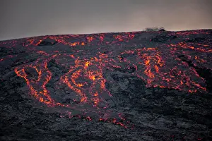 Igneous: Gluhende Lava, Lavastrom, Lavafeld, aktiver Tafelvulkan