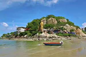 Phra: Gold buddha statue, Khao Takiab Temple and beach