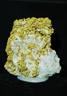 Wealth: Gold in Rock