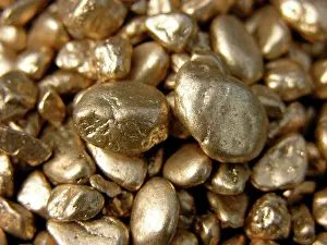 Metals: Goldnuggets, noble metal