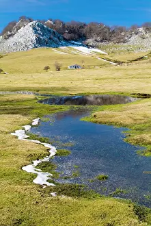 Prisma: Gorbea Natural Park. Campas de Araba. Biscay