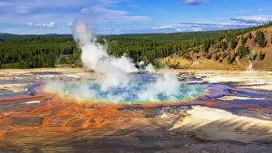 Basin: Grand Prismatic Spring, Yellowstone National Park