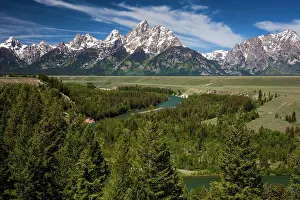 Tetons: Grand Teton Mountain Range - at Snake River Overlook