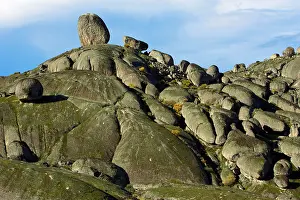 Valencia: Granite Boulder Terrain - beside Valencia de Alcantara