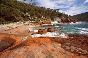 Ragged: Granite coastline - view along the ragged, rocky