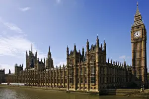 Thames: Great Britain, London. View of Big Ben and