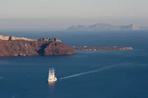 Masted: Greece, Santorini. Four-masted luxury ship