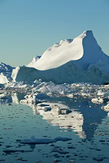 Sermeq: Greenland, Ilulissat, Massive icebergs from