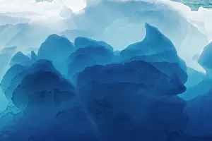 Eqip: Greenland, Ilulissat, Midday sun lights