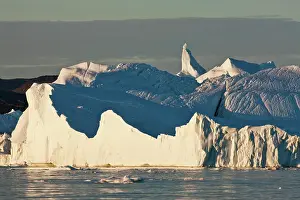 Sermeq: Greenland, Ilulissat, Midnight sun lights
