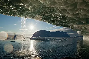 Ledge: Greenland, Ilulissat, Midnight sun lights