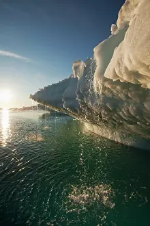 Eqip: Greenland, Ilulissat, Midnight sun lights