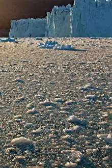 Eqip: Greenland, Ilulissat, Setting midnight sun